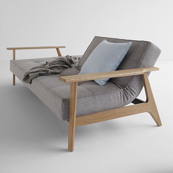Divano letto design scandinavo con braccioli in legno Splitback